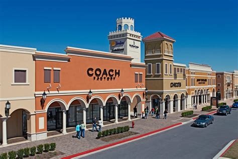 San Marcos Premium Outlets .